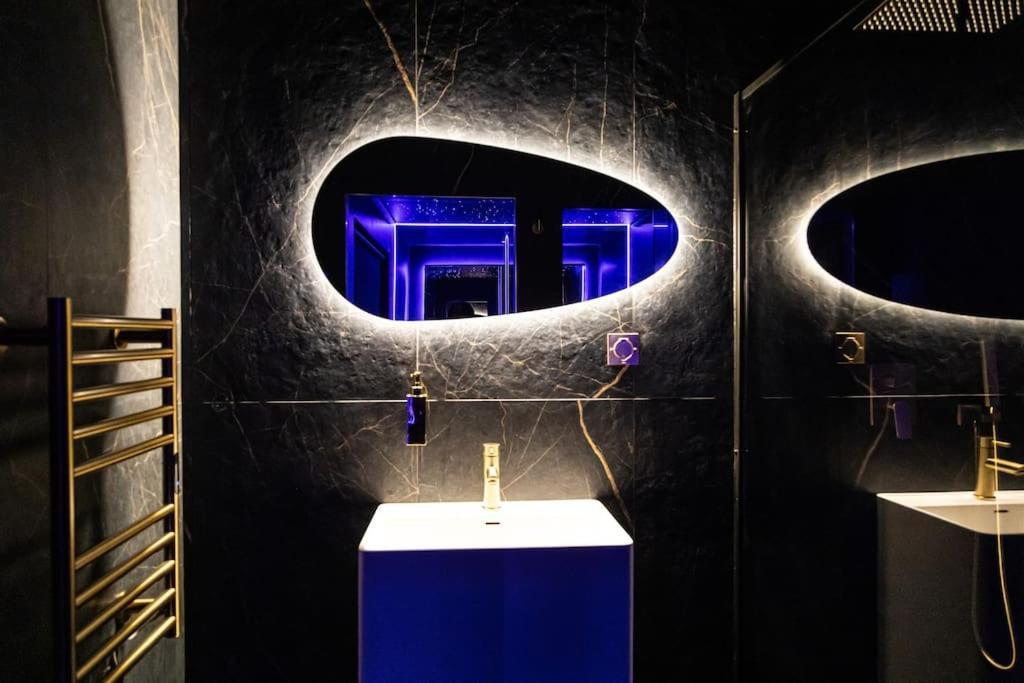 Loveroom O Diable Des Plaisirs Avec Jacuzzi Туркуен Екстер'єр фото